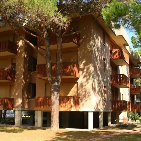 Comfy Flat With Terrace Next To The Beach-beahost Διαμέρισμα *